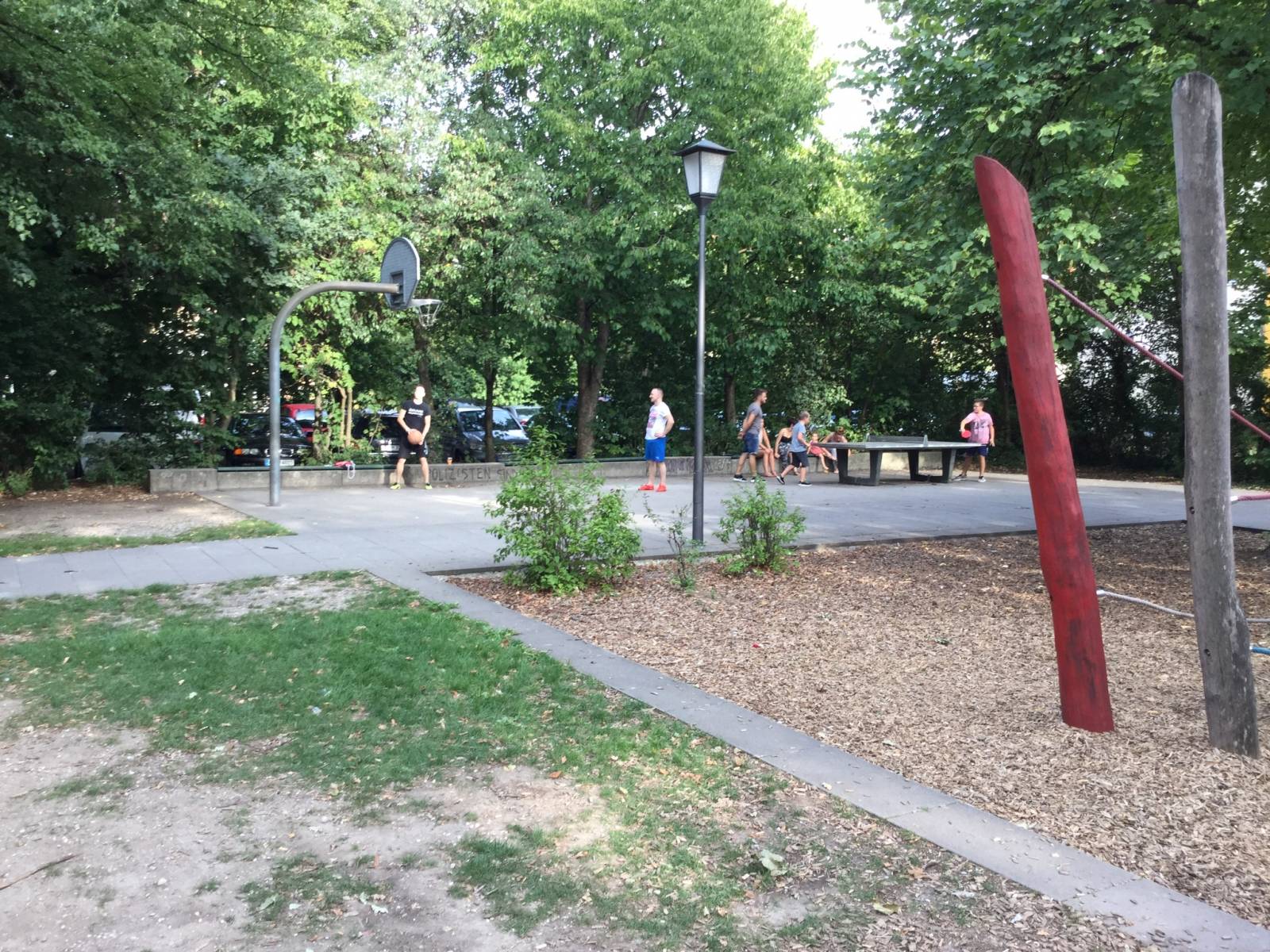 Spielplatz Milbertshofener Platz in München