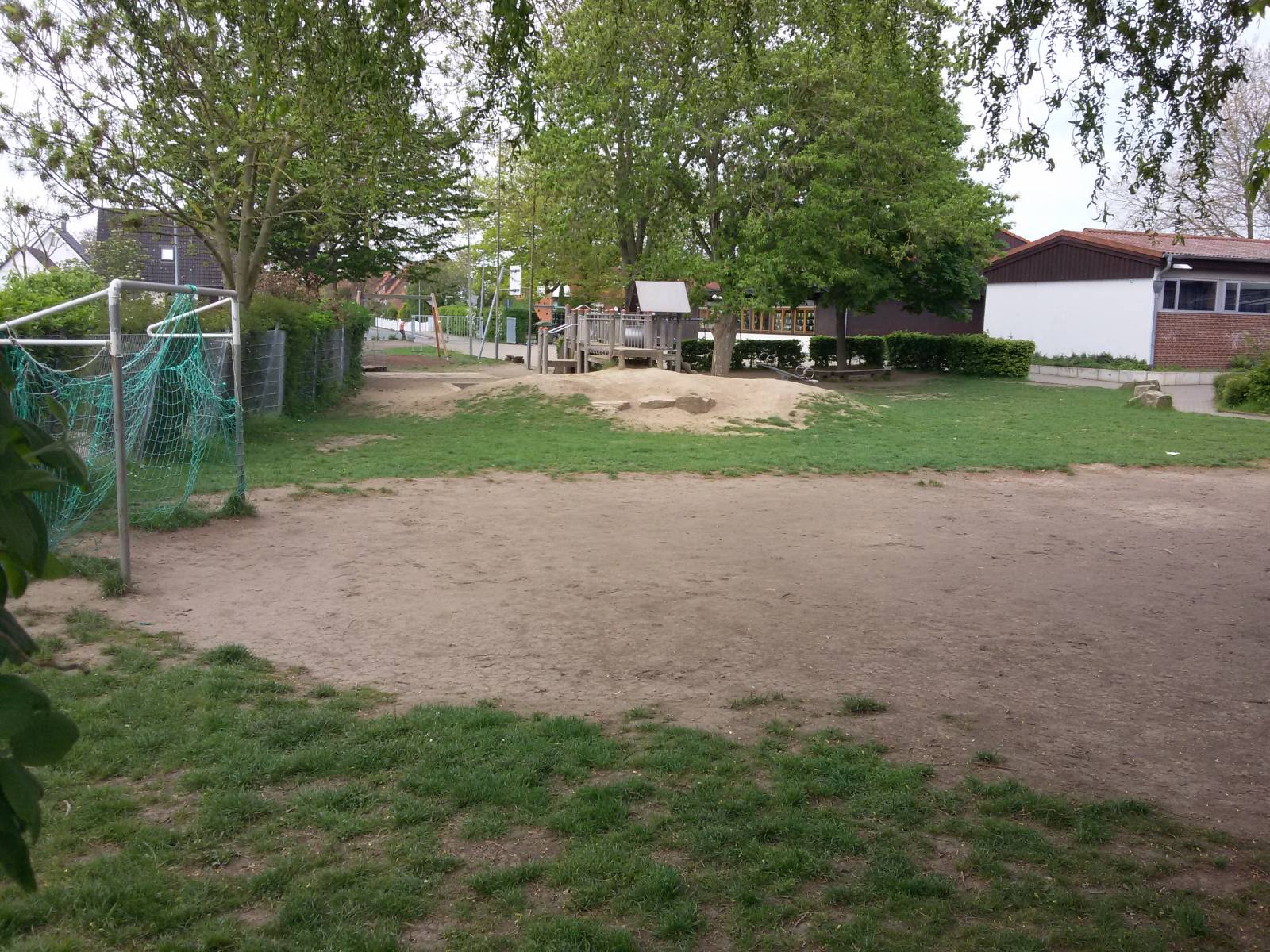Spielplatz Grundschule Oesselse in Laatzen